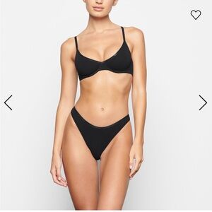 SKIMS COTTON LOGO DEMI BRA